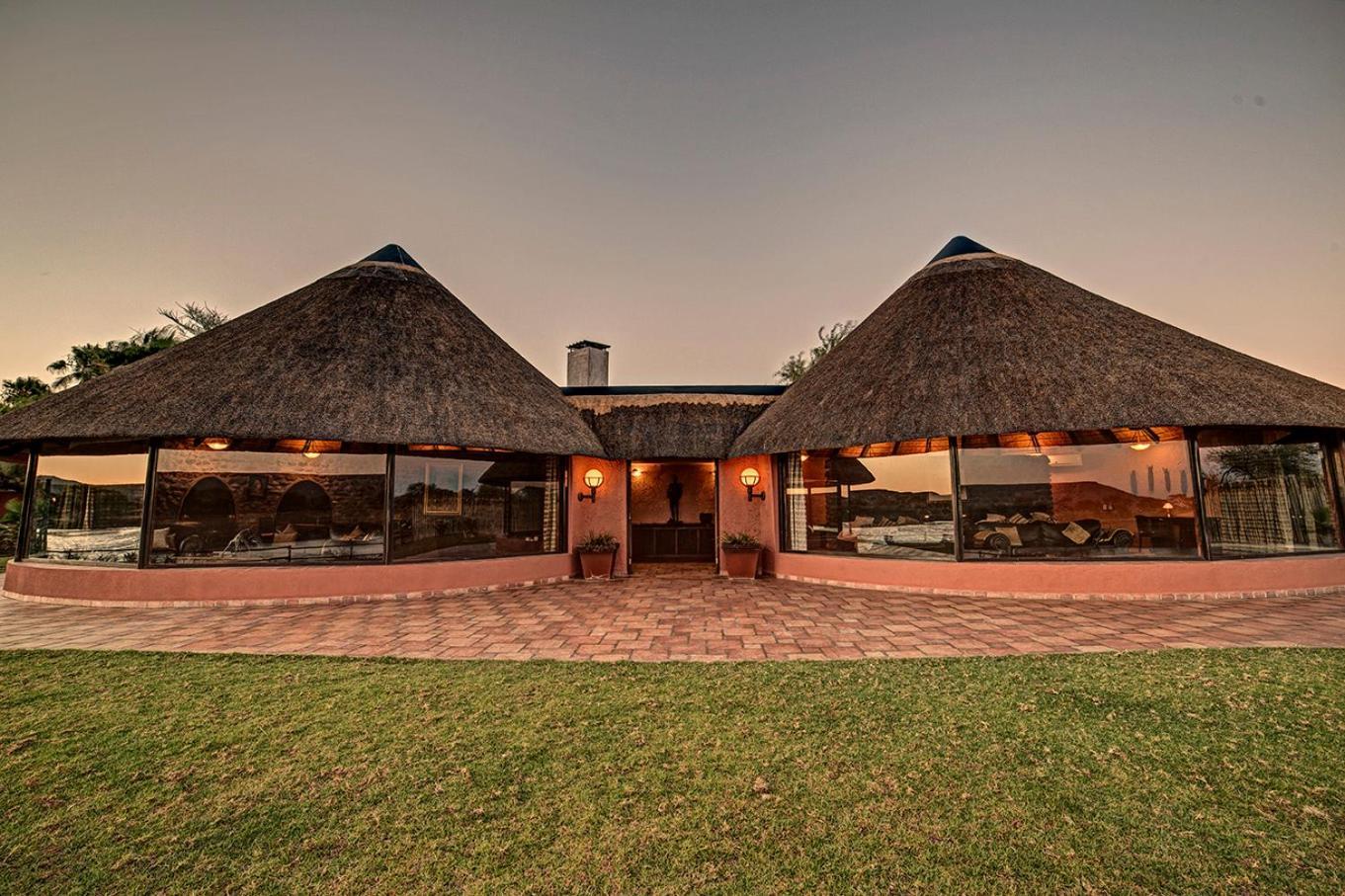 Mount Etjo Safari Lodge Kalkfeld Ngoại thất bức ảnh