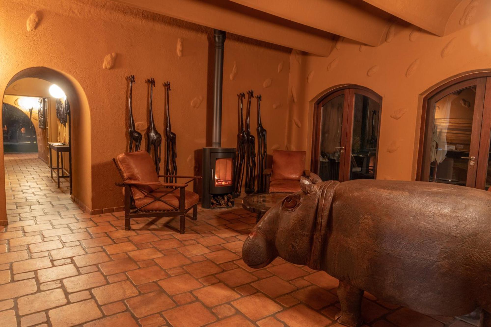 Mount Etjo Safari Lodge Kalkfeld Ngoại thất bức ảnh